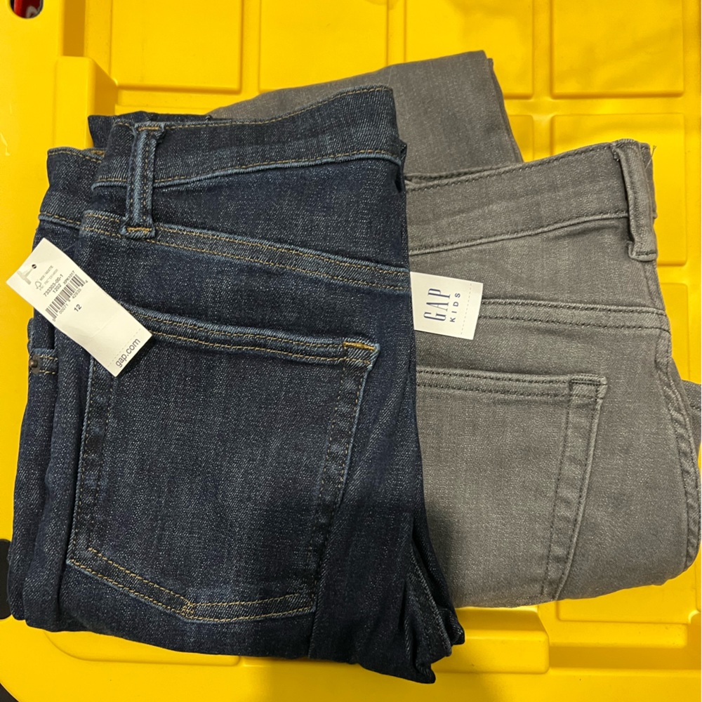 Gap boys skinny jeans 2 pairs